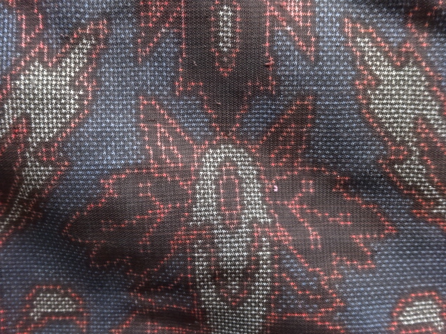 JAPANESE KIMONO / ANTIQUE KIMONO / SILK / DORO OSHIMA TSUMUGI / WOVEN FLORAL SARASA